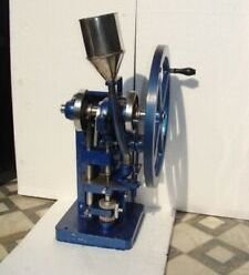 Hand Tablet Punching Machine